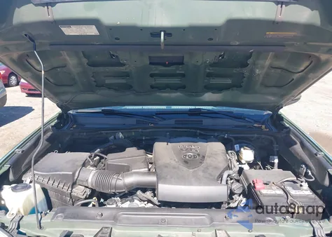 2021 Toyota Tacoma Trd Sport из США, поврежденный, VIN 3TYCZ5AN2MT035849